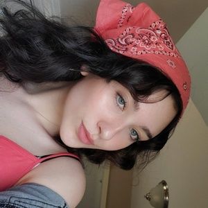 Meet your Posher, Lili